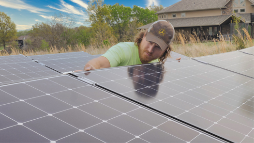inspect-panels Kansas Solar Installer